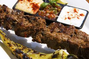 در سفر به ترکیه این غذاهای خوشمزه را حتما میل کنید در سفر به ترکیه این غذاهای خوشمزه را حتما میل کنید