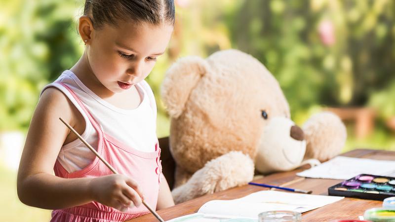 ارتباط فرزندتان را با دوستان خیالی را بیشتر کنید