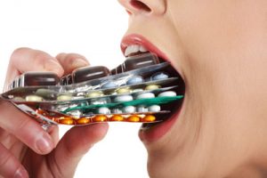هنگام مصرف آنتی بیوتیک و پس از آن چه غذاهایی بخوریم؟ هنگام مصرف آنتی بیوتیک و پس از آن چه غذاهایی بخوریم؟