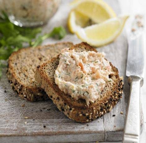 طرز تهیه پوره ماهی دودی