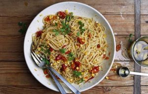 طرز تهیه اسپـاگتی سیر و گوجه فرنگی طرز تهیه اسپـاگتی سیر و گوجه فرنگی