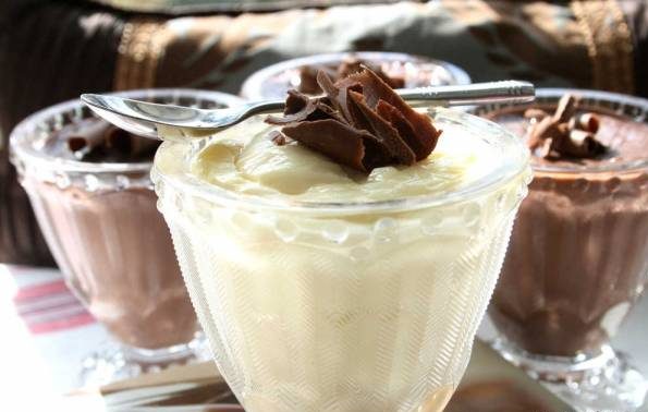 طرز تهیه دسر نشاسته وانیلی