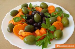 طرز تهیه سالاد هویج و زیتون طرز تهیه سالاد هویج و زیتون