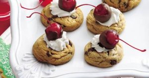 طرز تهیه کوکی های چیز کیک آلبالو طرز تهیه کوکی های چیز کیک آلبالو