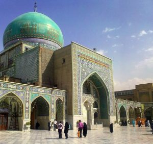 نگاهی به شاهکار هنری عصر تیموری "مسجد گوهرشاد" در مشهد نگاهی به شاهکار هنری عصر تیموری “مسجد گوهرشاد” در مشهد