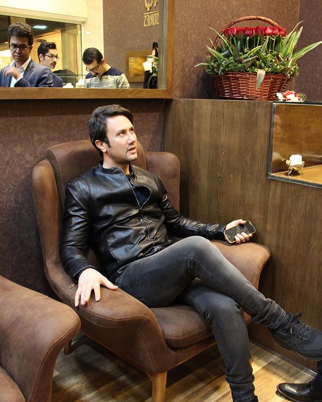 شاهرخ استخری