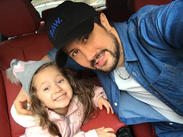 شاهرخ استخری