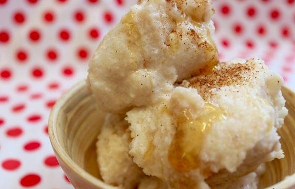 طرز تهیه دسر گلابی و دارچین