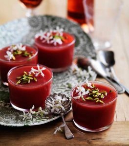 طرز تهیه پودینگ هندوانه و نکاتی برای خوشمزه شدن طرز تهیه پودینگ هندوانه و نکاتی برای خوشمزه شدن