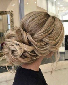 مدل مو شینیون شلخته برای موهای بلند ویژه مجالس + تصاویر