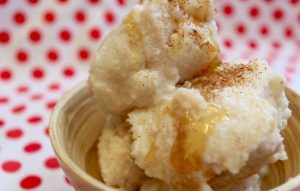 طرز تهیه دسر دارچین و گلابی ترکیبی بسیارخوشمزه طرز تهیه دسر دارچین و گلابی ترکیبی بسیارخوشمزه