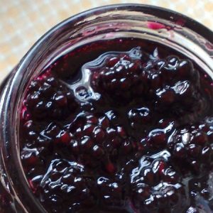 طرز تهیه مربا شاتوت مفید برای افردی که کم خونی دارند