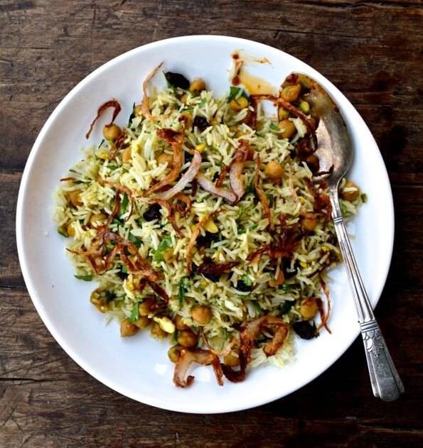 طرز تهیه نخود پلو با کشمش