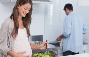 برنامه غذایی و رژیم خانم های بارداری در ماه دوم بارداری برنامه غذایی و رژیم خانم های بارداری در ماه دوم بارداری