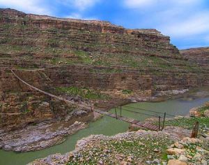 نگاهی به دره خزینه استان لرستان مکانی زیبا