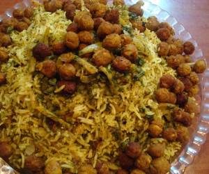 طرز تهیه گشنیز پلو با کوفته قلقلی با روشی آسان طرز تهیه گشنیز پلو با کوفته قلقلی با روشی آسان