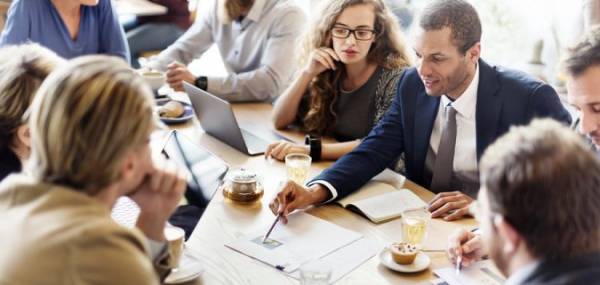 خصوصیات مدیر موفق | یک مدیر خوب و موفق چه ویژگیهای اخلاقی دارد؟