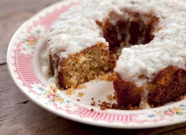 آموزش و طرز تهیه “کیک نارگیلی” با سس نارگیل لیمویی