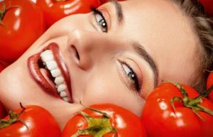 خواص شگفت انگیز آب گوجه فرنگی برای تناسب اندام و زیبایی و سلامت خواص شگفت انگیز آب گوجه فرنگی برای تناسب اندام و زیبایی و سلامت