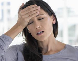 پرولاکتینوما در زنان و مردان چه علائمی دارد و چگونه درمان می شود؟