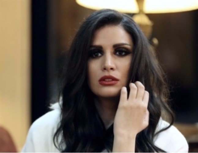 بیوگرافی آن ماری سلامه بازیگر لبنانی سریال در حوالی پاییز و عکس های او و همسر 