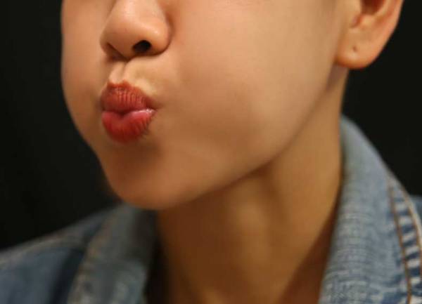 بزرگ کردن گونه، برجسته کردن گونه ها