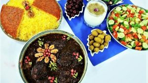 آموزش طرز تهیه خورشت فسنجان جا افتاده با مرغ غذای شمالی آموزش طرز تهیه خورشت فسنجان جا افتاده با مرغ غذای شمالی