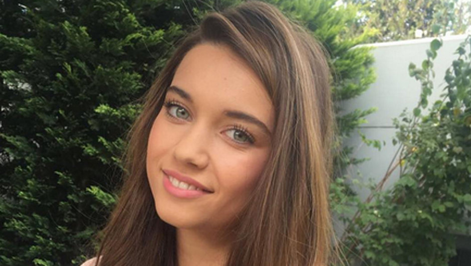 بیوگرافی آفرا ساراچ اوغلو