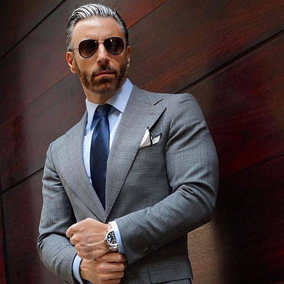 نحوه انتخاب لباس برای مصاحبه شغلی و کاری + عکس