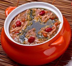 آموزش طرز تهیه آش زغال اخته ترش با طعم دوست داشتنی آموزش طرز تهیه آش زغال اخته ترش با طعم دوست داشتنی