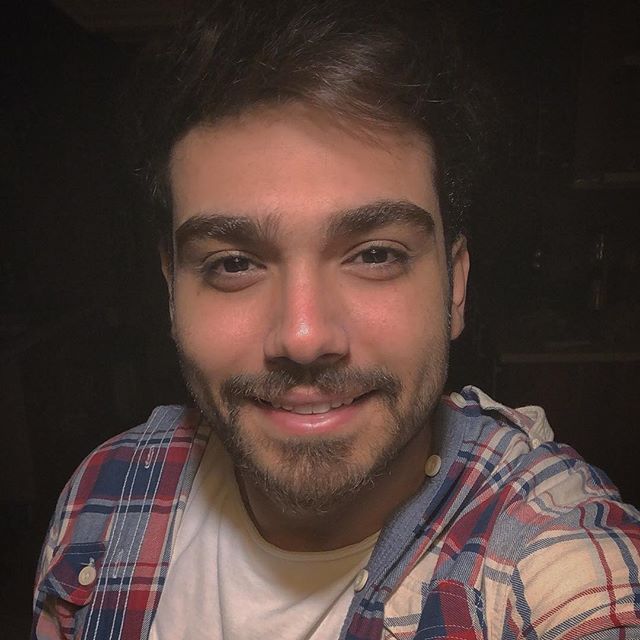 سینا درخشنده سینا درخشنده