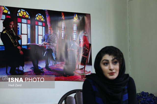 گفتگو با مریم مومن بازیگر زن جوان نقش فخرالزمان در سریال بانوی عمارت گفتگو با مریم مومن بازیگر زن جوان نقش فخرالزمان در سریال بانوی عمارت