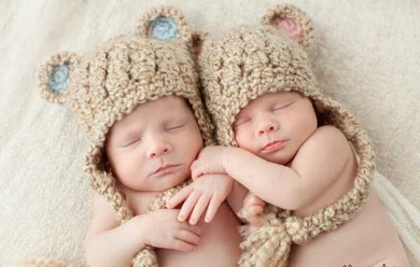 مدل کلاه بافتنی نوزاد دخترانه و پسرانه شیک و زیبا برای زمستان مدل کلاه بافتنی نوزاد دخترانه و پسرانه شیک و زیبا برای زمستان