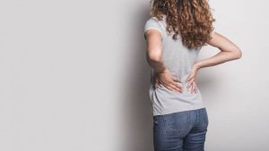تفاوت درد کلیه با درد دیسک کمر و کمردرد چیست؟ تفاوت درد کلیه با درد دیسک کمر و کمردرد چیست؟