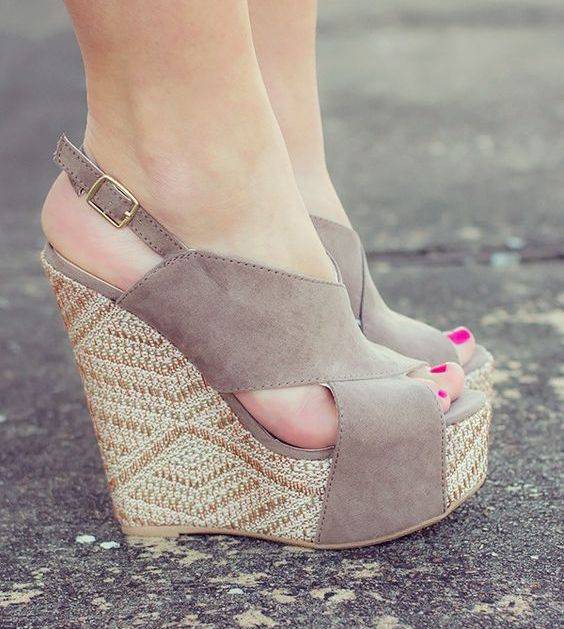 مدل کفش پاشنه بلند مجلسی لژدار شیک