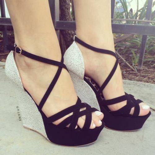 مدل کفش پاشنه بلند مجلسی لژدار شیک