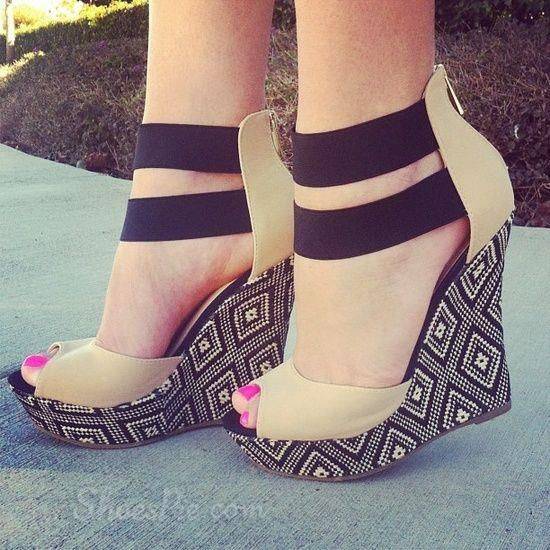 مدل کفش پاشنه بلند مجلسی لژدار شیک