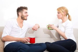 در ابتدای رابطه چطور رفتار کنیم؟ در شروع رابطه چه کارهایی را نکنیم؟