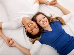 نخستین تجربه رابطه جنسی در چه سنی باشد؟ نخستین تجربه رابطه جنسی در چه سنی باشد؟