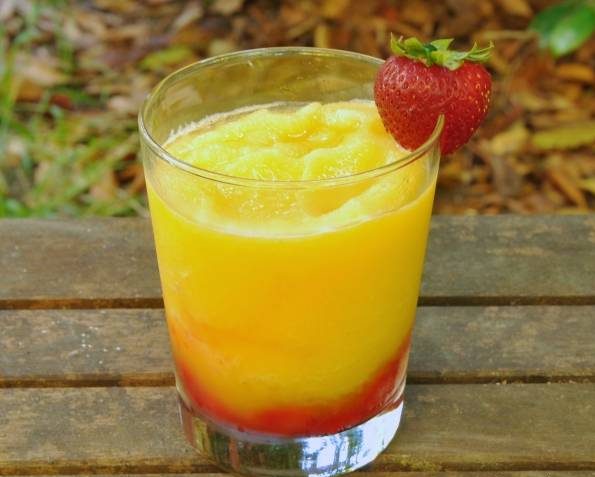 کوکتل توت فرنگی و انبه