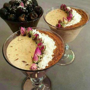 فرنی خرما ؛ آموزش طرز تهیه فرنی خرما دسر خوشمزه و مقوی