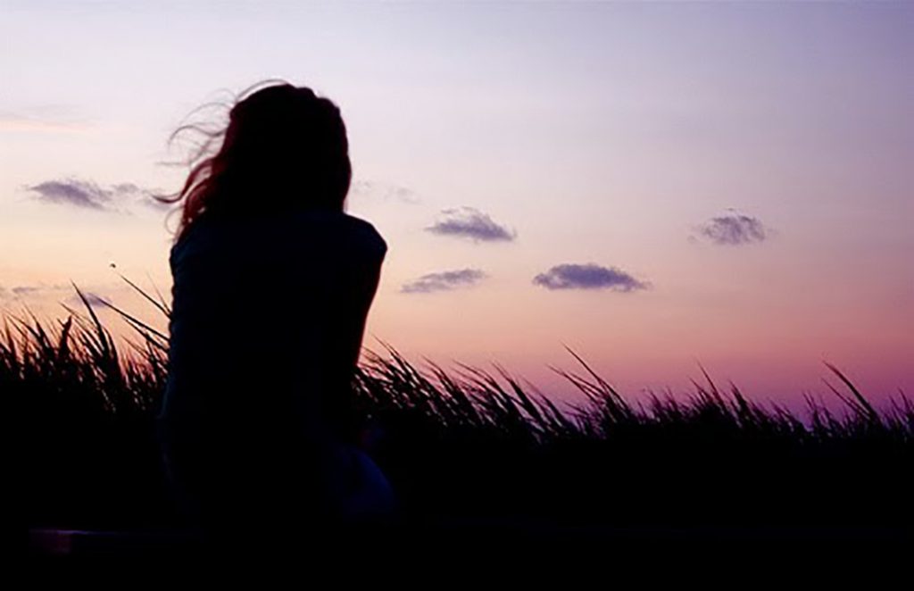 عکس پروفایل دختر تنها