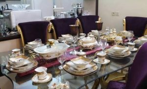 تزیین میز ناهار خوری با مدل های شیک برای مهمانی های رسمی و خانوادگی تزیین میز ناهار خوری با مدل های شیک برای مهمانی های رسمی و خانوادگی