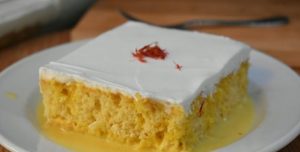 آموزش طرز تهیه کیک خیس زعفرانی به صورت حرفه ای در منزل آموزش طرز تهیه کیک خیس زعفرانی به صورت حرفه ای در منزل