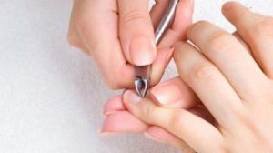 آموزش کاور ناخن + داشتن ناخن زیبا با کاور کردن و روش های پاک کردن آن آموزش کاور ناخن + داشتن ناخن زیبا با کاور کردن و روش های پاک کردن آن