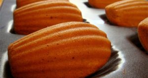 طرز تهیه شیرینی مادلن شیرینی خوشمزه و ایده آل برای پذیرایی از مهمان طرز تهیه شیرینی مادلن شیرینی خوشمزه و ایده آل برای پذیرایی از مهمان