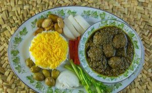 طرز تهیه انار بیج غذای بسیار خوشمزه گیلانی که حتما دوست دارید