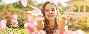 خصوصیات زنان شاد + عادت های خوب و انرژی بخش زنانه خصوصیات زنان شاد + عادت های خوب و انرژی بخش زنانه