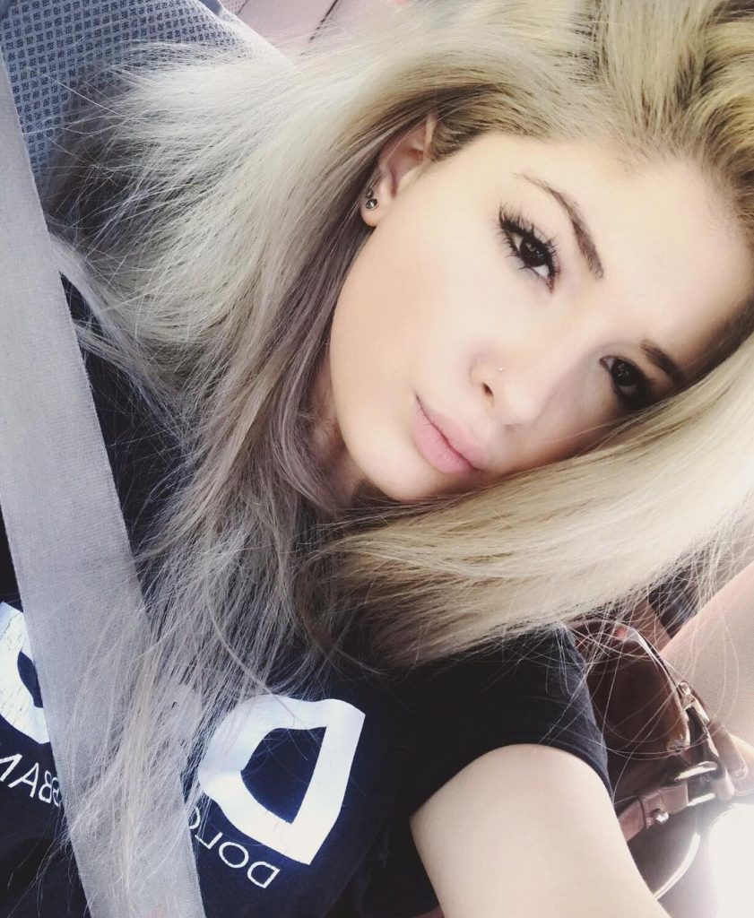 دنیا دادرسان