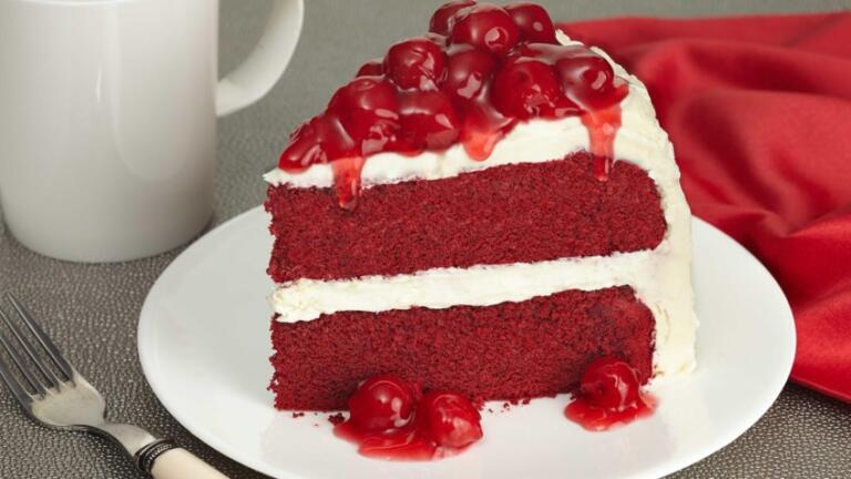 طرز تهیه کیک رمانتیک و عاشقانه مخملی قرمز برای مناسبت های عاشقانه طرز تهیه کیک رمانتیک و عاشقانه مخملی قرمز برای مناسبت های عاشقانه